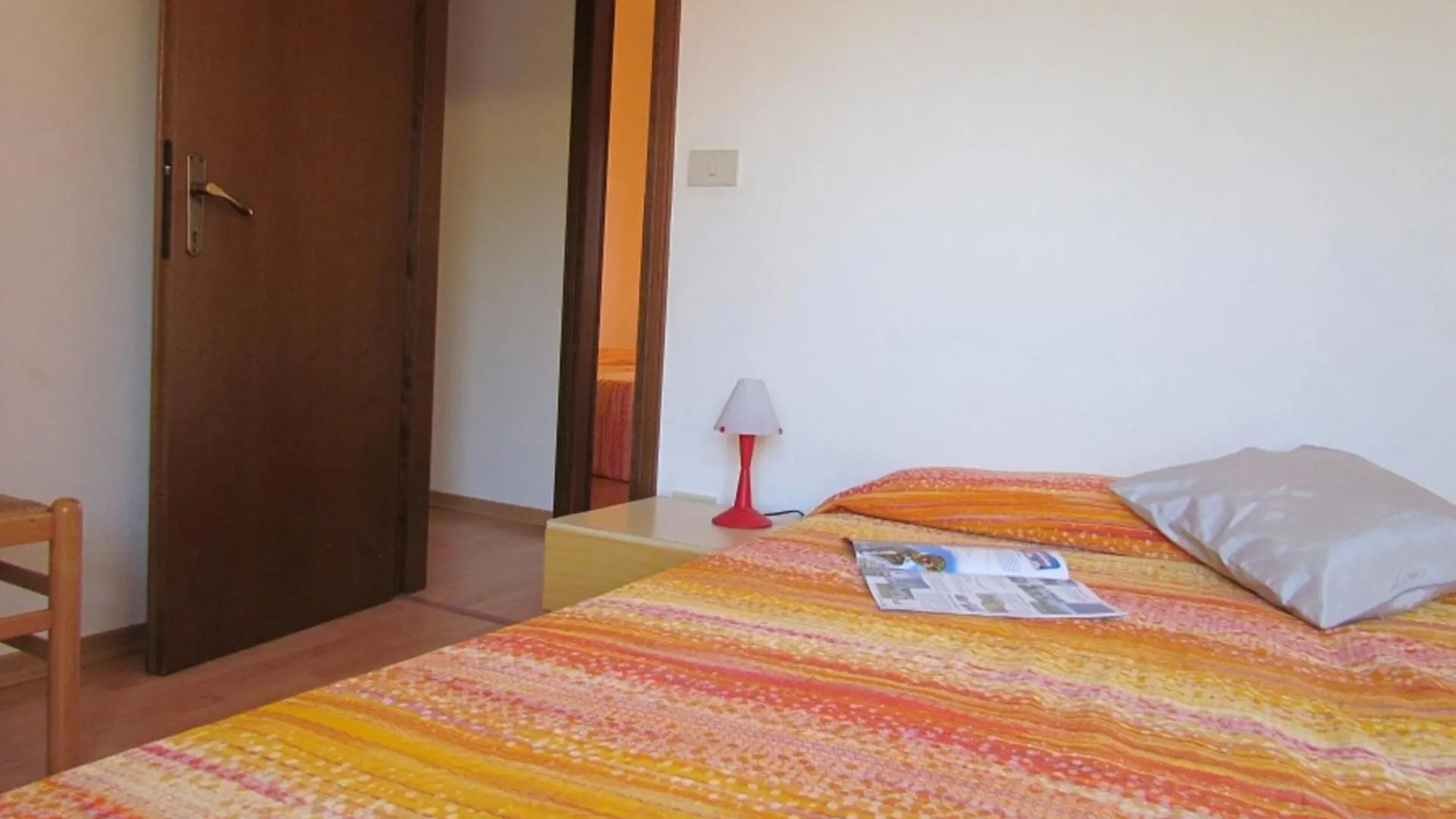 Apartment For 7 With Huge Shared Pool Bibione
